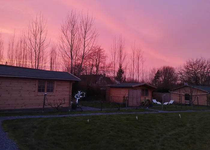 Gite Les Chalets Du Fliers Verton Meubles De Tourisme Classes 2 Etoiles